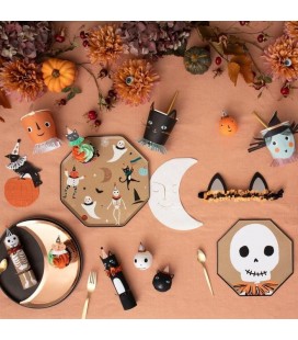 8 Vintage Halloween Dinner Plates