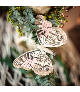 1 Schmetterling aus Holz Taupe/Rosa